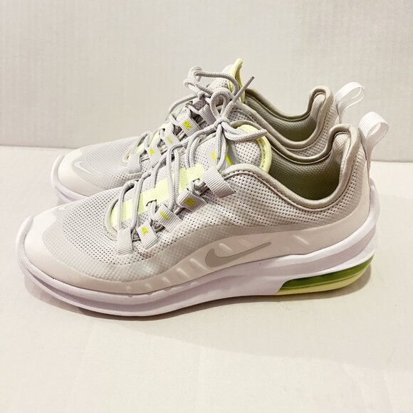 Nike Air Max Axis with Box - Picture 4 of 11